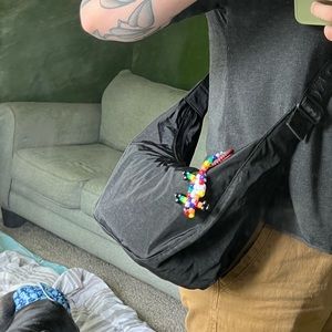 BAGGU Medium Crescent in black